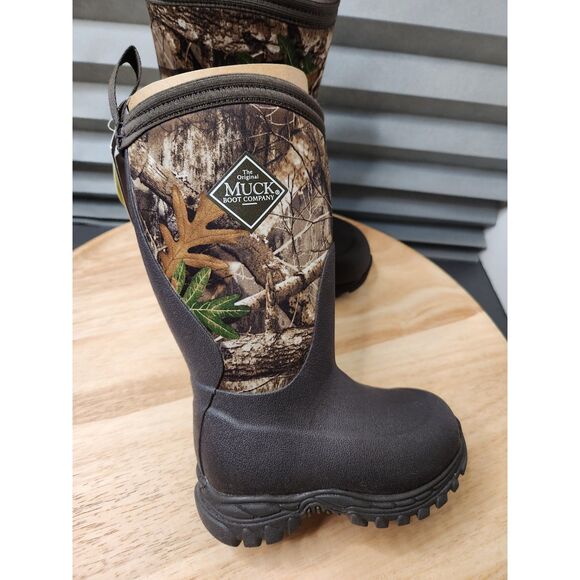 Muck Boot toddler cold weather boot size 8 - Picture 1 of 9